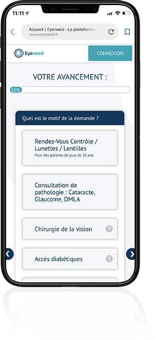 Smartphone avec visuel du formulaire de pré-consultation permettant de définir un rendez-vous pour un opticien, orthoptiste ou ophtalmologue